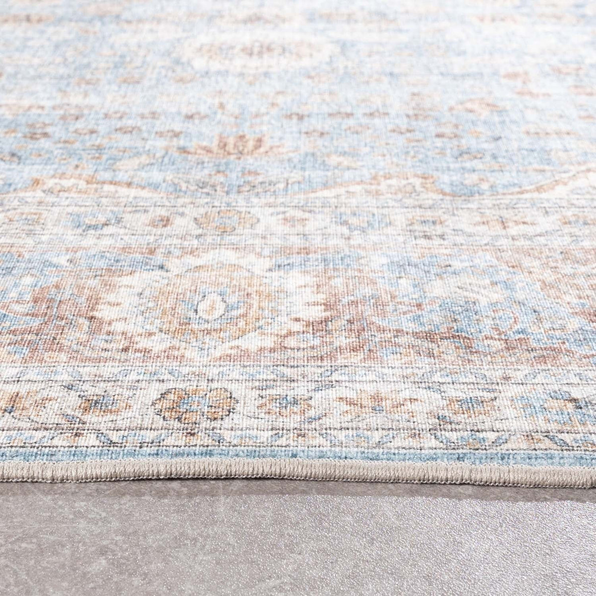 Indoor Outdoor Rug - Kairo Medallion Light Blue/Cream