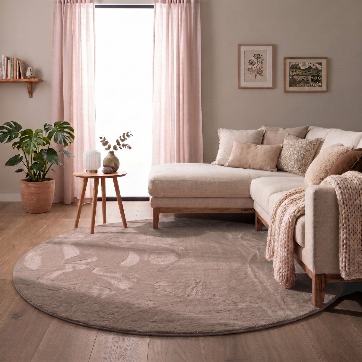 Round Low-Pile Rug - Cozy Taupe